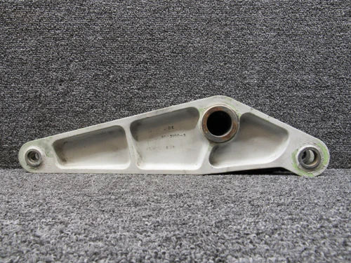 162A3100-3 Boeing 737-800 Nose Landing Gear Door Mechanism RH