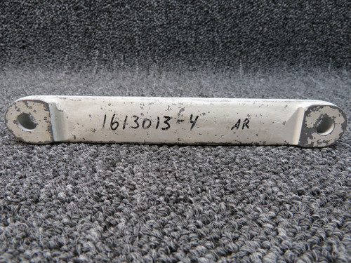 1613013-4 Cessna Saddle RH (JC)