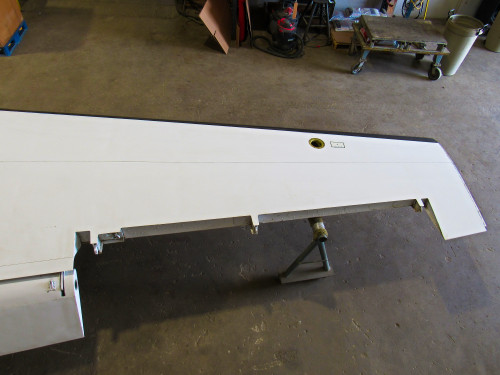 5520000-18 Cessna 501 Wing Assembly RH With Flap and Landing Gear