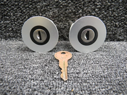 18052-302 Cirrus SR22 Locking De-Ice Reservoir Cap Set of 2