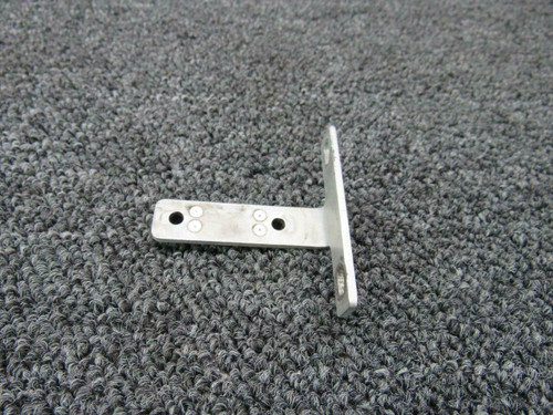 2213086-1 Cessna R182 Cowl Flap Bracket RH