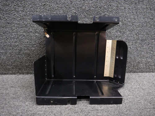 21528-002 Cirrus SR22 Air Conditioning Evaporator Blower Cover