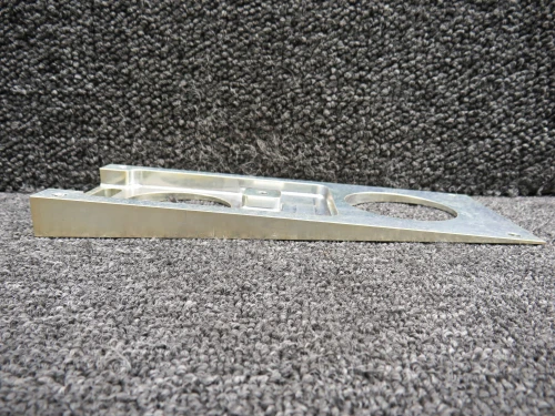19219-001 Cirrus SR22 Garmin GRS-77 Mounting Tray Wedge