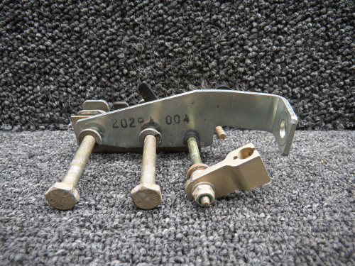 20294-006, 21889-001 Cirrus SR22 Cabin Door Upper Rotary Latch Assembly RH