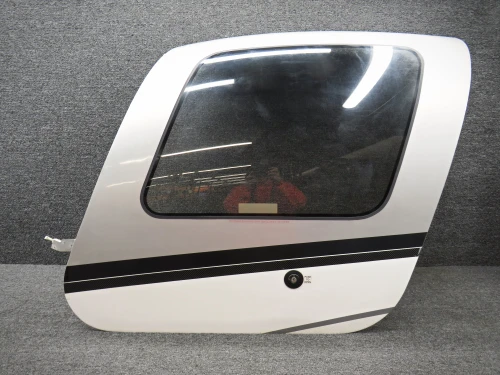 20257-002 Cirrus SR22 Cabin Door Assembly LH