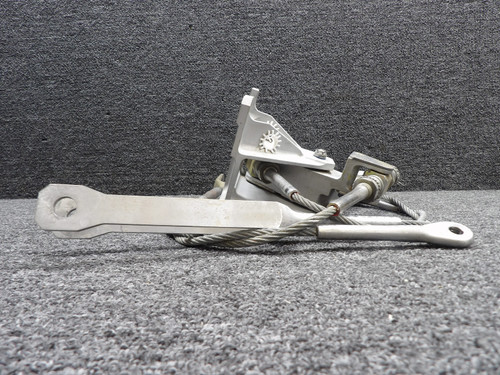 45A62062-002 Mitsubishi MU-300 Flap Control Bracket Assembly RH