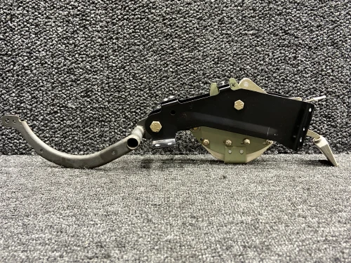 1262049-1, 1262045-10 Cessna T206H Flap Position Trim Indicator Lever Assembly