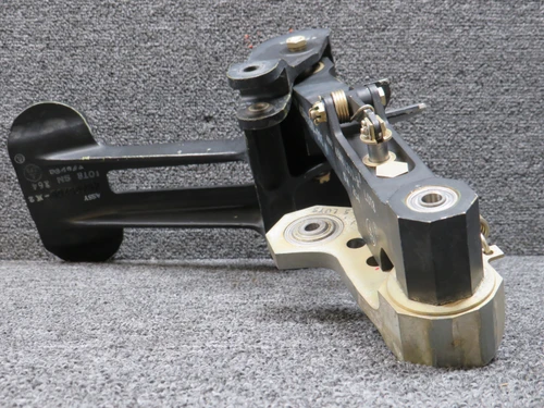 45A96709-002, 45A61371-001 Mitsubishi MU-300 Rudder Pedal Assy RH with Arm