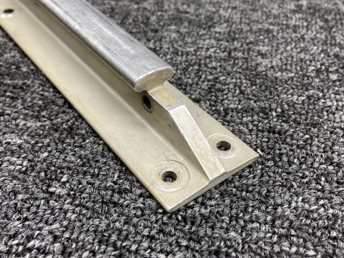 1211907-12 Cessna T206H Center Inboard Seat Rail RH