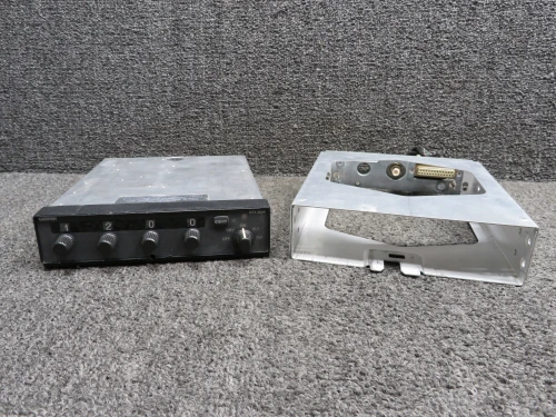 011-00728-00 Garmin GTX-320A Transponder with Tray (Volts: 11-33)