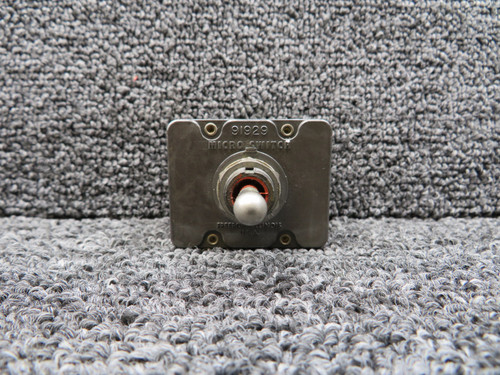 4TL1-5 (Alt: MS24525-31) Micro Switch Toggle Switch