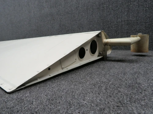 17100-001 Piper PA23-250 Aileron Assy RH