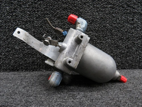 0756005-8 Cessna TR182 Fuel Strainer Assembly