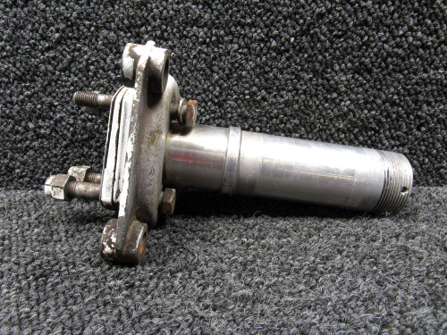 aページ 0541124-1 Cessna 210J Main Gear Axle Assembly Right Hand