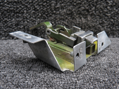 0711790-1 Cessna TR182 Baggage Door Support & Latch Assembly