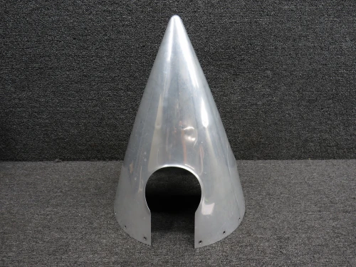 2252074-1 (Alt: 2252074-3) Cessna TR182 3-Blade Spinner Dome