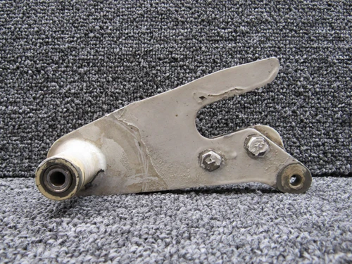 101-810018-1 Beechcraft King Air 200 Main Gear Door Actuator Cam Assembly RH