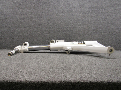 101-810010-3 Beech Aircraft Corp. Main Landing Gear Assembly LH