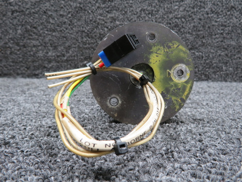 014-922-005 (Alt: 100-380005-81) Gull Airborne Fuel Probe