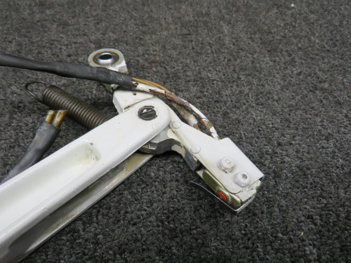 5041001-5, 0841110-2 Cessna 421B Gear Retract Bellcrank with Link LH