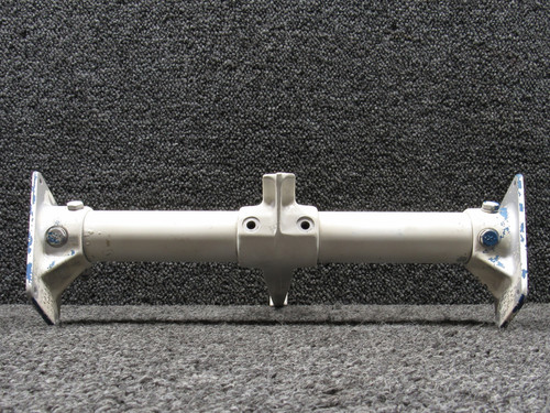 40070-005, 40006-000 Piper PA31-310 Elevator Torque Tube Assembly w Horn