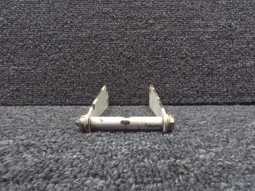 5042005-3 Cessna 414 Nose Gear Strut Arm Assembly