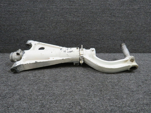 95-824005-1, 95-824016-3, 35-820131-7 Beechcraft 95 Nose Gear Assembly