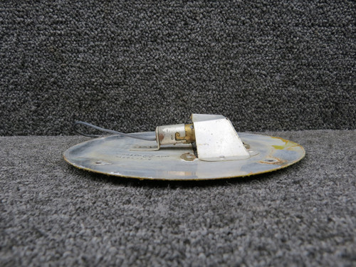 S329, 63-934D, 0851863-3 Cessna 421B Nacelle Courtesy Light Assembly LH or RH