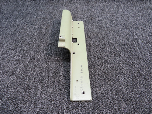 0515083-12 Cessna 172 Cabin Door Bracket RH