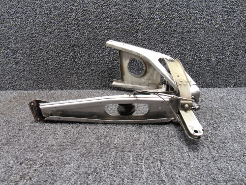 95266-000, 96332-000 Piper PA34-200 Stabilator Trim Bracket Assembly