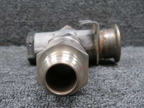 07E54-1, 5514120-2 Janitrol Aero Division Check Valve and Cross Assembly