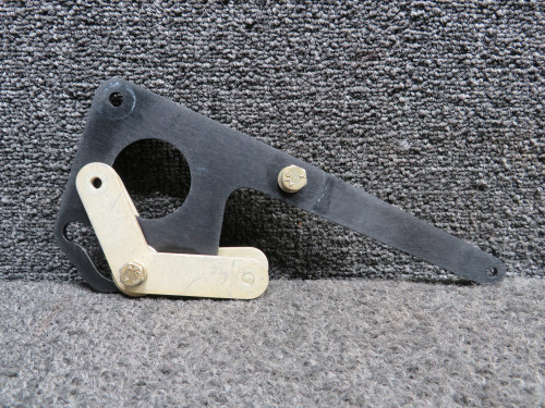 15587-001 (Use: 15587-002) Cirrus SR22 Power Lever with Cam Followers