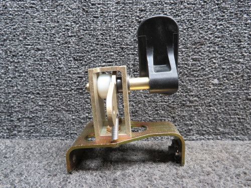 20324-002, 20322-002 Cirrus SR22 Cabin Door Latch Mechanism w Handle RH