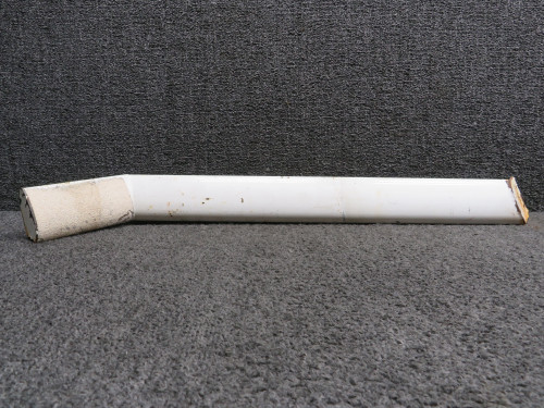 10689-002 (Use: 10689-010) Cirrus SR22 Fuselage Step Assembly RH (White)