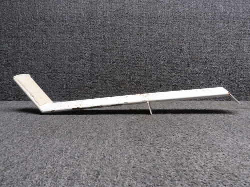 10689-001 (Use: 10689-009) Cirrus SR22 Fuselage Step Assembly LH (White)