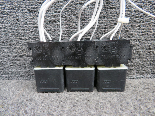0-332-209-204, 3-334-485-008 Bosch Relay with Relay Socket Set of 3