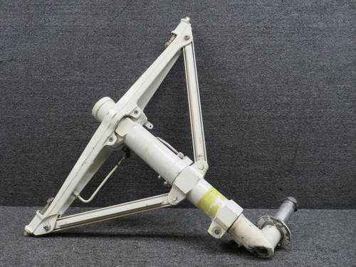 35-815247-25, 95-810002-619 Beechcraft Main Landing Gear Assembly LH