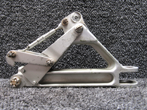 67025-002 Piper PA34-200 Main Landing Gear Truss Assembly LH