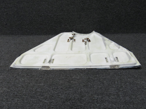 35-815055-137 Beechcraft B60 Main Landing Gear Door Assembly RH Outbd