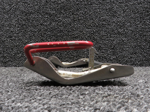 35-415312-3 (Use: 002-430055-3) Beech 58 Handle and Pin Latch LH