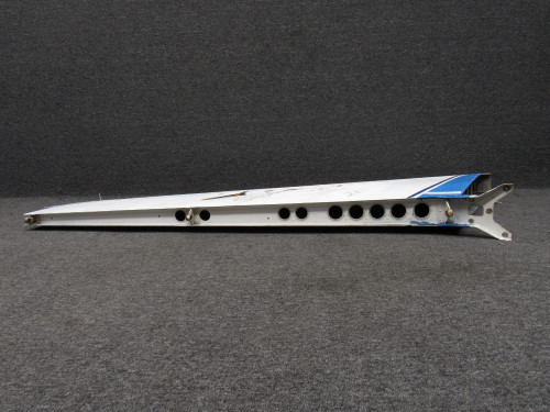 0531006-64 Cessna 172D Vertical Stabilizer Fin Assembly