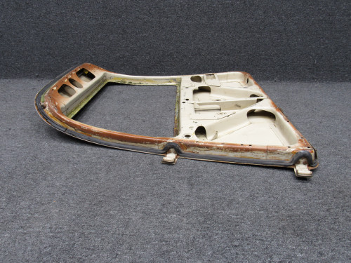 33136-000 Piper PA23-250 Cabin Door Assembly (Less Window)