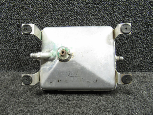1216402-13 Cessna 210C Fuel Reservoir Assembly LH