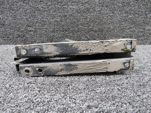 5565608-18 Cessna Citation II 550 Rudder Pedal Cylinder Support Bracket RH