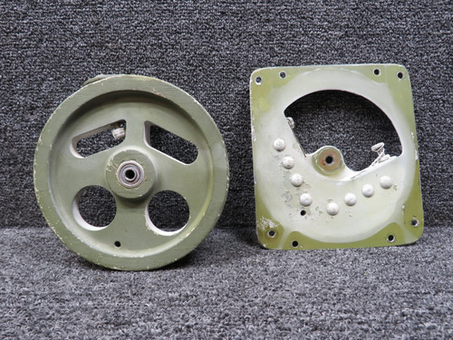5565381-4 Cessna Citation II 550 Aileron Control Quadrant w Pivot & Stop Assy RH