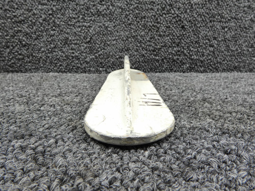 0541154-1 (Use: 0541211-1) Cessna 172 Main Landing Gear Step