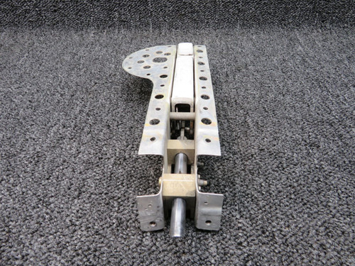 0851781-26 (Use: H966-1) Cessna 421B Nacelle Door Latch Assembly (White)