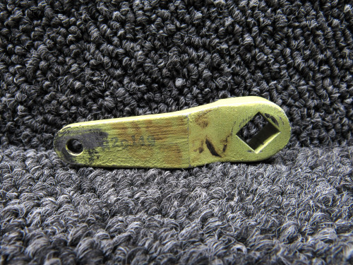 400045-001 Piper PA60 Main Gear Door Arm