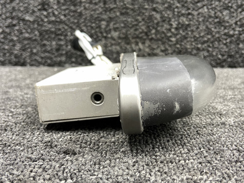 01-0790033-38 Whelen 9003338 Vertical Fin Strobe Light Assembly (28V)