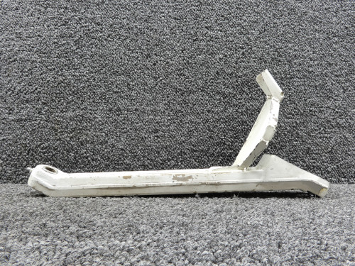 40280-001 (Cast: 40278-2) Piper Main Gear Side Link Assembly Aft RH